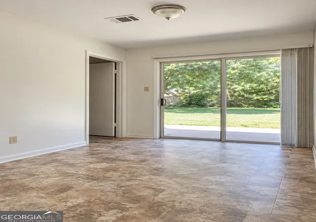 Photo 4 of Multi family home for sale at 303 Utah Ave, Warner Robins, GA 31093 | MLS# 10850878 | Listing updated on 2026-09-26