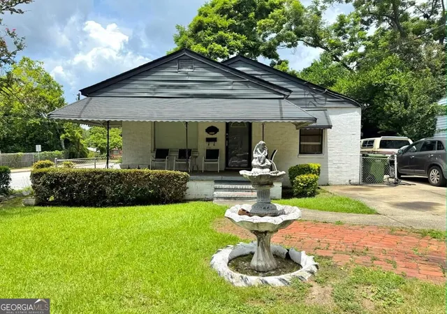 Photo 2 of Single family home for sale at 3001 9th Street, Columbus, GA 31906 | MLS# 10845346 | Listing updated on 2026-09-27