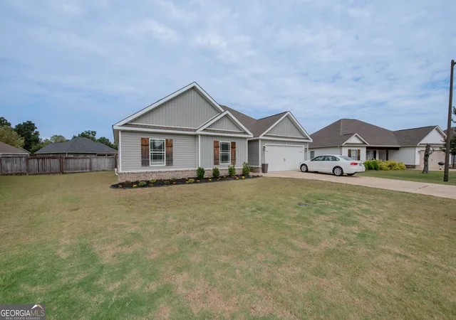 Photo 2 of Single family home for sale at 121 Locks Heath Ct, Perry, GA 31069 | MLS# 10851613 | Listing updated on 2026-10-06