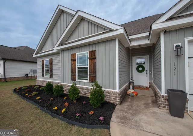 Photo 4 of Single family home for sale at 121 Locks Heath Ct, Perry, GA 31069 | MLS# 10851613 | Listing updated on 2026-10-06