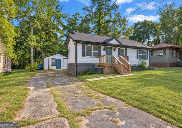 Photo 2 of Single family home for sale at 2484 Calvin Ave, East Point, GA 30344 | MLS# 10849940 | Listing updated on 2026-10-05