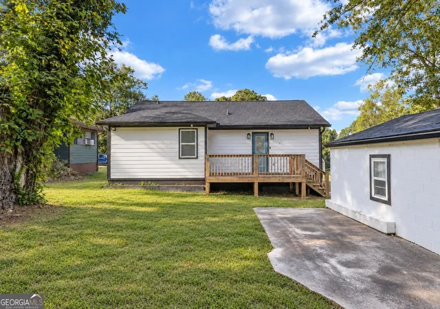 Photo 3 of Single family home for sale at 2484 Calvin Ave, East Point, GA 30344 | MLS# 10849940 | Listing updated on 2026-10-05