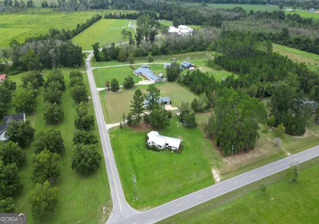 Photo 3 of Single family home for sale at 2251 Zoar Rd, Baxley, GA 31513 | MLS# 10845060 | Listing updated on 2026-09-26