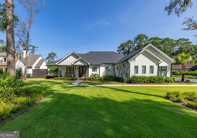 Photo 3 of Single family home for sale at 147 Butler Lake Dr, St. Simons, GA 31522 | MLS# 10840112 | Listing updated on 2026-09-18