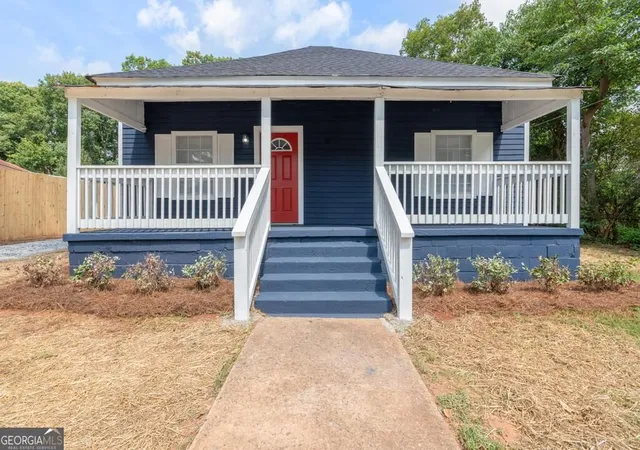 Photo 1 of Single family home for sale at 111 Elm St, Griffin, GA 30223 | MLS# 10842147 | Listing updated on 2026-09-08