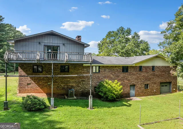 Photo 3 of Sale Pending at 522 Duncan Brg Rd, Alto, GA 30510 | MLS# 10843556 | Listing updated on 2026-10-01