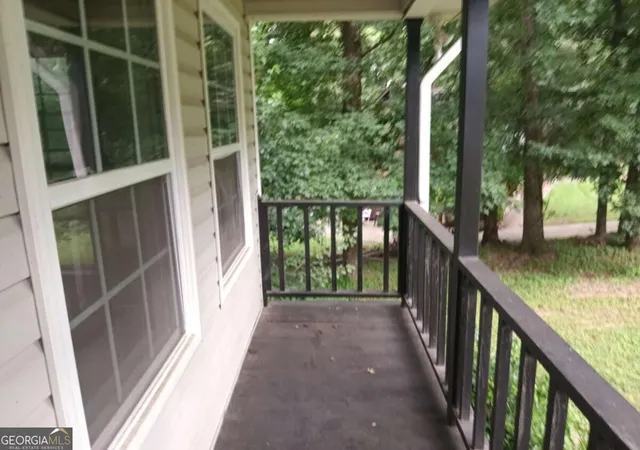Photo 2 of Sale Pending at 8298 Blackfoot Trl, Jonesboro, GA 30236 | MLS# 10867101 | Listing updated on 2026-10-28