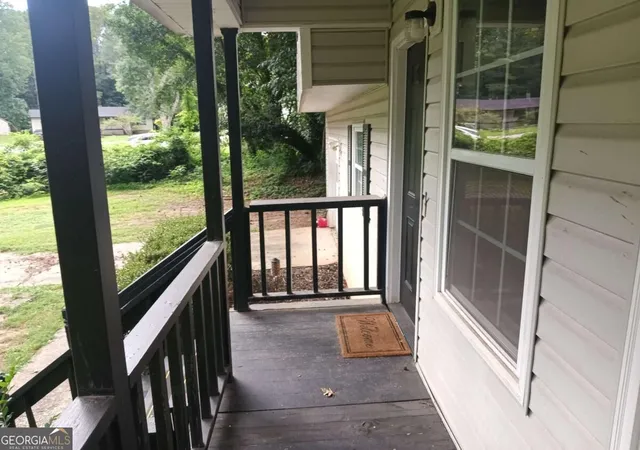 Photo 3 of Sale Pending at 8298 Blackfoot Trl, Jonesboro, GA 30236 | MLS# 10867101 | Listing updated on 2026-10-28