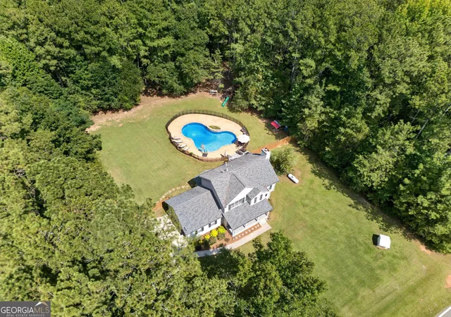 Photo 3 of Sale Pending at 270 Gibson Rd, Newnan, GA 30263 | MLS# 10846839 | Listing updated on 2026-10-07