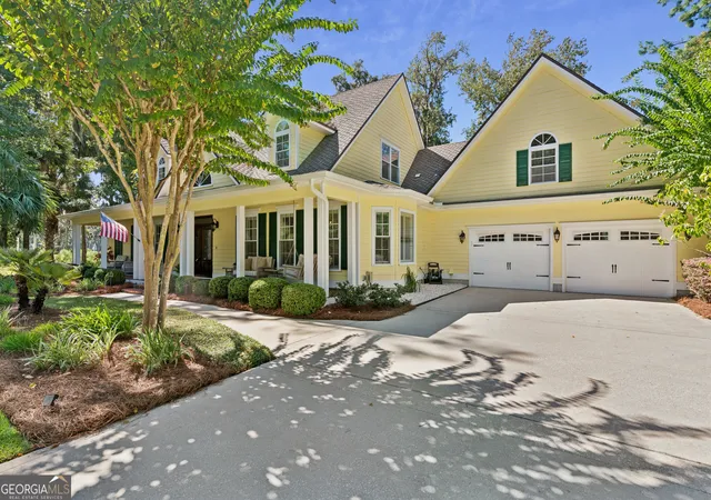 Photo 2 of Single family home for sale at 440 Eagle Crst Dr, Waverly, GA 31565 | MLS# 10850973 | Listing updated on 2026-10-08