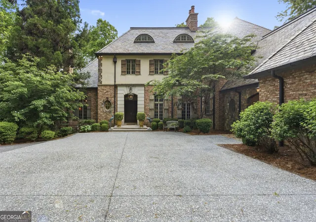 Photo 1 of Mansion for sale at 1955 Alec Mountain Rd, Clarkesville, GA 30523 | MLS# 10765622 | Listing updated on 2026-09-11