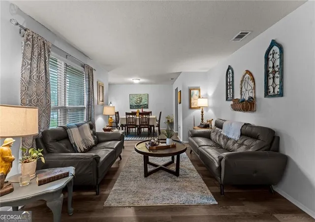 Photo 3 of Single family home for sale at 606 Tibet Ave, Savannah, GA 31406 | MLS# 10839842 | Listing updated on 2026-09-17