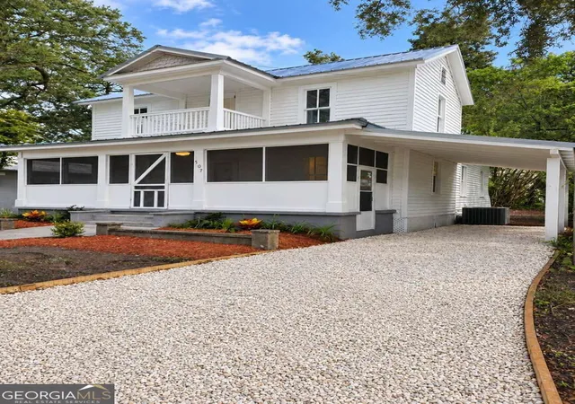 Photo 2 of Single family home for sale at 507 1st Avenue, Brunswick, GA 31520 | MLS# 10846288 | Listing updated on 2026-10-09