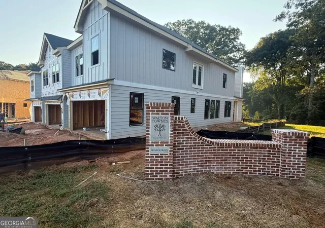 Townhouse for sale at 1977 Walton Ct #8, Tucker, GA 30084 | MLS# 10852330