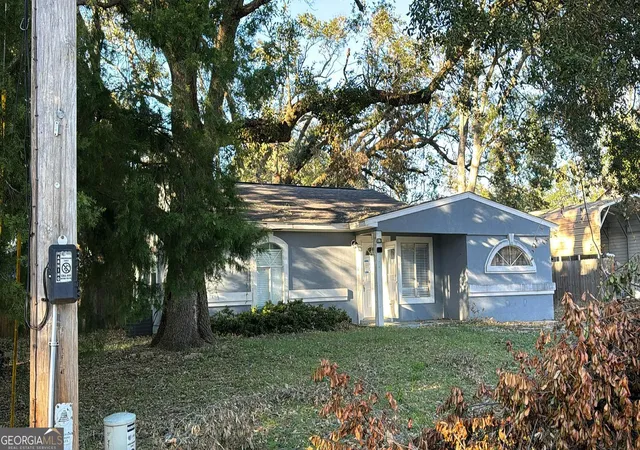 Photo 2 of Single family home for sale at 4670 Durham Dr, Pensacola, FL 32526 | MLS# 10880173 | Listing updated on 2026-10-28