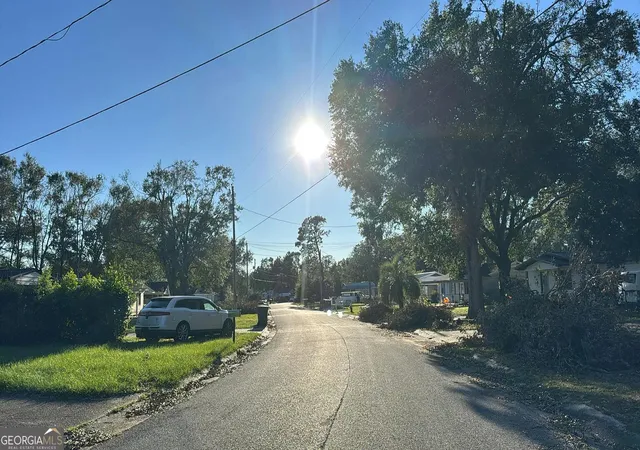 Photo 4 of Single family home for sale at 4670 Durham Dr, Pensacola, FL 32526 | MLS# 10880173 | Listing updated on 2026-10-28