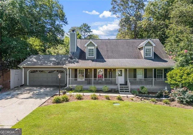 Photo 2 of Single family home for sale at 55 Crk View Dr, Hoschton, GA 30548 | MLS# 10872184 | Listing updated on 2026-10-30