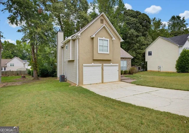 Photo 2 of Single family home for sale at 723 River Valley Dr, Jonesboro, GA 30238 | MLS# 10852173 | Listing updated on 2026-10-08