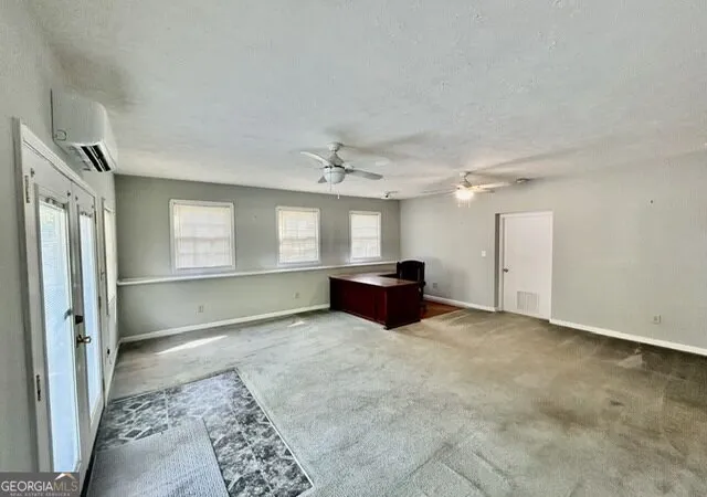 Photo 3 of Single family home for sale at 204 Lafayette St, Barnesville, GA 30204 | MLS# 10844163 | Listing updated on 2026-09-28