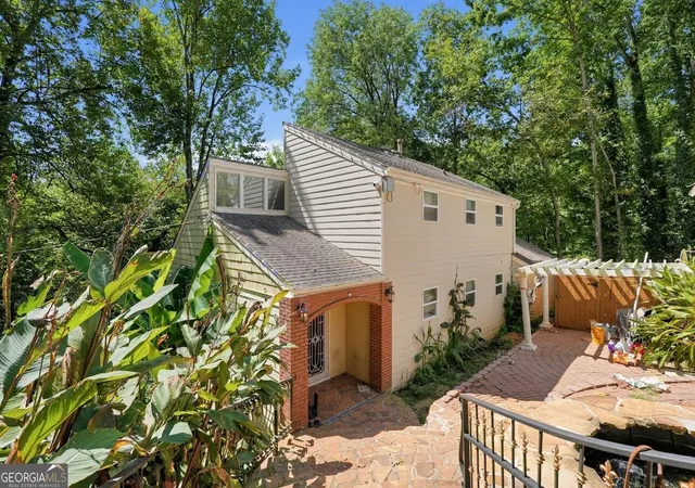 Photo 1 of Single family home for sale at 355 Nottingham Dr, Marietta, GA 30066 | MLS# 10836137 | Listing updated on 2026-09-17