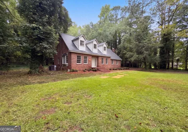 Photo 2 of Sale Pending at 20 Woodland Way, Stockbridge, GA 30281 | MLS# 10841973 | Listing updated on 2026-09-14