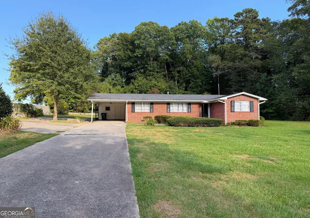 Photo 3 of Single family home for sale at 125 Highway 113 N, Carrollton, GA 30117 | MLS# 10849457 | Listing updated on 2026-10-02