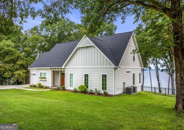Photo 2 of Single family home for sale at 61 Memory Ln, Eufaula, AL 36027 | MLS# 10802252 | Listing updated on 2026-09-17