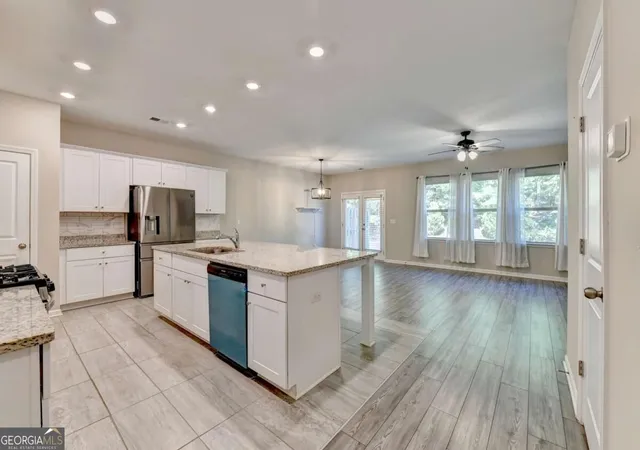 Photo 4 of Townhouse for sale at 1930 Lanier Harbor Point, Buford, GA 30518 | MLS# 10843021 | Listing updated on 2026-09-10