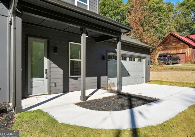 Photo 2 of Single family home for sale at 6156 Grant Frd Rd, Gainesville, GA 30506 | MLS# 10880572 | Listing updated on 2026-10-28