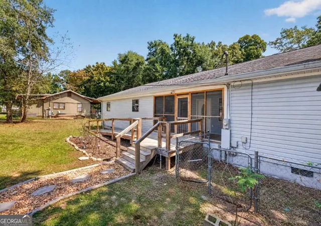 Photo 3 of Single family home for sale at 274 S Steele Brg Rd, Eatonton, GA 31024 | MLS# 10841996 | Listing updated on 2026-09-22