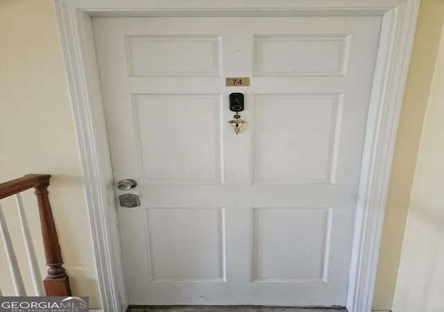 Listing Photo 4 - Condo for sale in building located at 74th Pl Fontaine, Lithonia, GA 30038