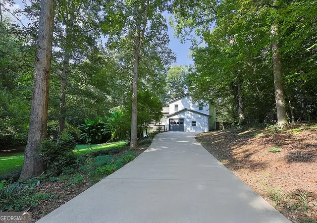 Photo 2 of Single family home for sale at 151 Farmington Dr, Woodstock, GA 30188 | MLS# 10837820 | Listing updated on 2026-09-18