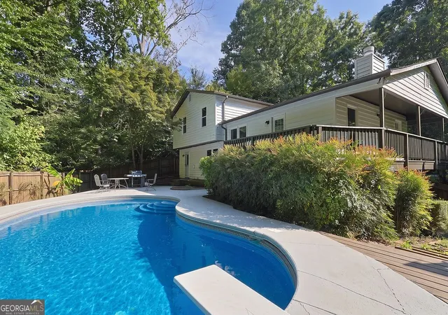 Photo 3 of Single family home for sale at 151 Farmington Dr, Woodstock, GA 30188 | MLS# 10837820 | Listing updated on 2026-09-18