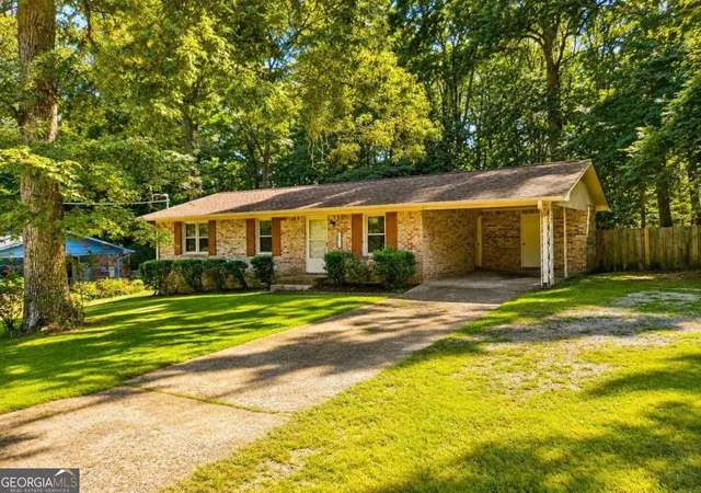 Photo 2 of Sale Pending at 3766 Renee Cir, Gainesville, GA 30507 | MLS# 10840494 | Listing updated on 2026-09-22