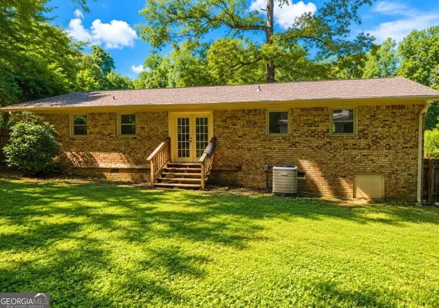 Photo 3 of Sale Pending at 3766 Renee Cir, Gainesville, GA 30507 | MLS# 10840494 | Listing updated on 2026-09-22