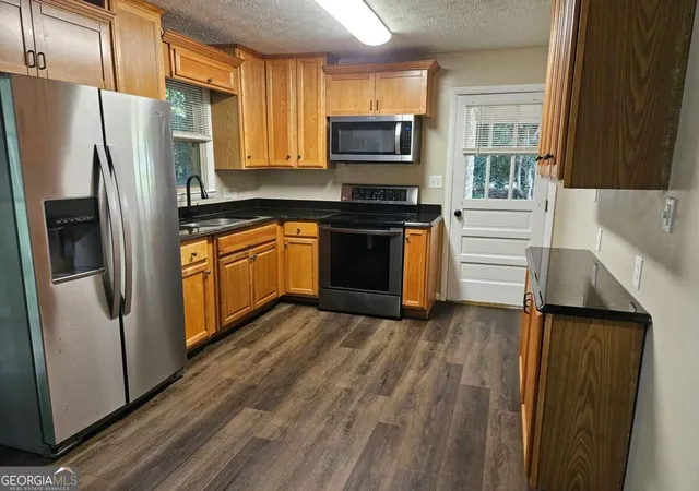 Photo 4 of Sale Pending at 3766 Renee Cir, Gainesville, GA 30507 | MLS# 10840494 | Listing updated on 2026-09-22
