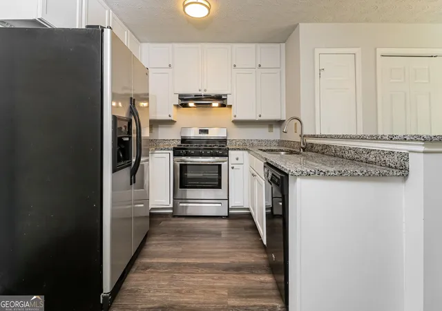 Photo 2 of Single family home for sale at 4050 Paloverde Dr Nw, Kennesaw, GA 30144 | MLS# 10848949 | Listing updated on 2026-09-18