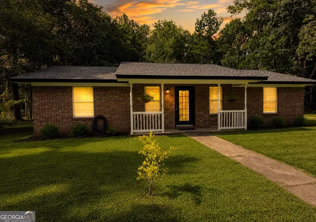 Photo 1 of Single family home for sale at 99 W Magnolia Ave, Kingsland, GA 31548 | MLS# 10838838 | Listing updated on 2026-09-19