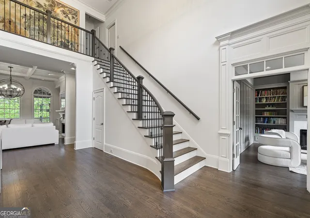 Photo 4 of Single family home for sale at 510 Grv Park Pl, Roswell, GA 30075 | MLS# 10852249 | Listing updated on 2026-10-08