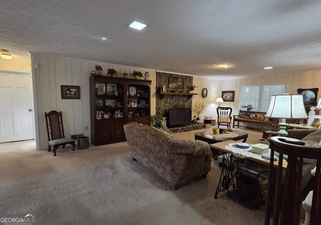 Photo 3 of Single family home for sale at 8 Rover Rd, Williamson, GA 30292 | MLS# 10837475 | Listing updated on 2026-09-02