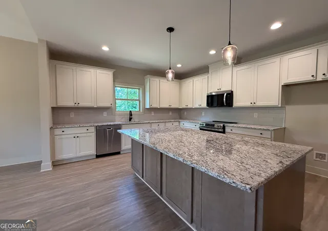 Photo 2 of Single family home for sale at 365 Hunts Ridge Dr, Cleveland, GA 30528 | MLS# 10735779 | Listing updated on 2026-09-05