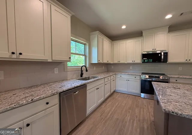 Photo 3 of Single family home for sale at 365 Hunts Ridge Dr, Cleveland, GA 30528 | MLS# 10735779 | Listing updated on 2026-09-05