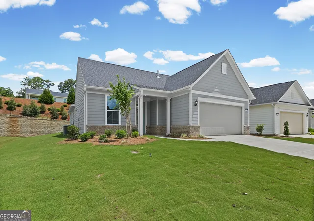 Photo 2 of Single family home for sale at 1025 Dirr Dr, Griffin, GA 30223 | MLS# 10848112 | Listing updated on 2026-10-08