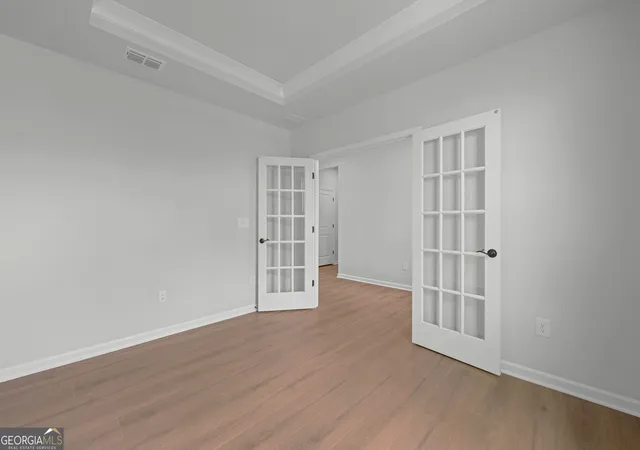 Photo 3 of Single family home for sale at 1025 Dirr Dr, Griffin, GA 30223 | MLS# 10848112 | Listing updated on 2026-10-08