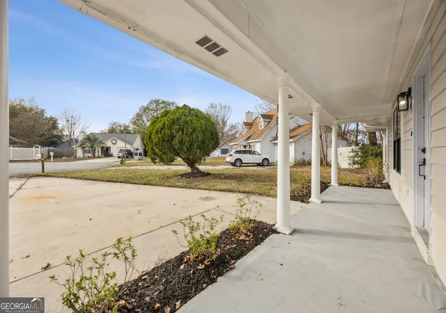Photo 3 of Single family home for sale at 106 Meadow Ct, Kingsland, GA 31548 | MLS# 10842346 | Listing updated on 2026-09-23