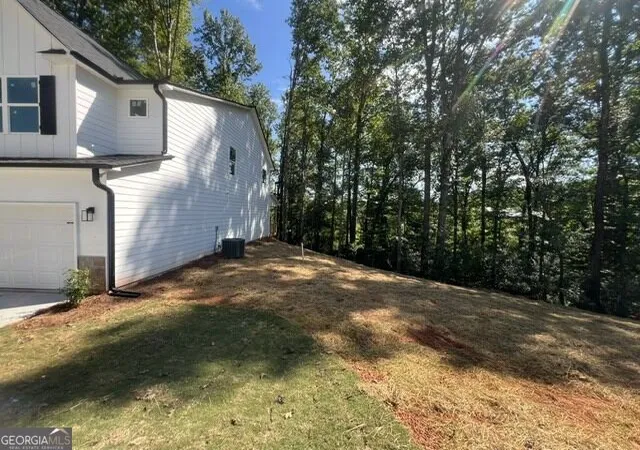 Photo 2 of Sale Pending at 318 Stonington Dr, Mount Airy, GA 30563 | MLS# 10779947 | Listing updated on 2026-09-24