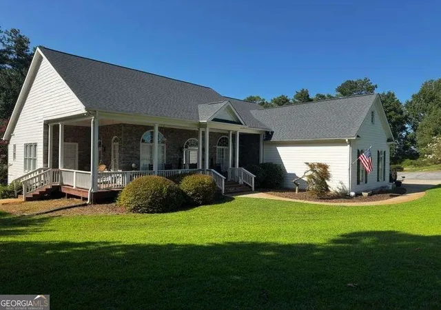 Photo 3 of Single family home for sale at 5215 Blue Ridge Overlook, Dawsonville, GA 30534 | MLS# 10843837 | Listing updated on 2026-09-24