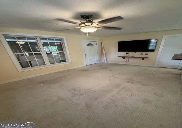 Photo 3 of Sale Pending at 1036 Shrine Clb Rd, Jesup, GA 31545 | MLS# 10845667 | Listing updated on 2026-10-02