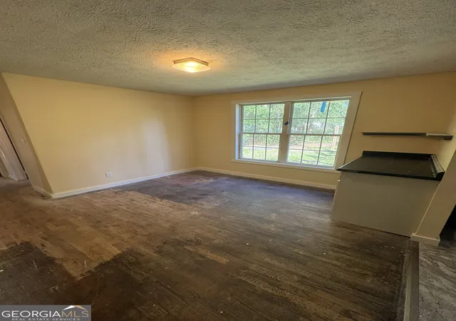 Photo 3 of Sale Pending at 1036 Shrine Clb Rd, Jesup, GA 31545 | MLS# 10845667 | Listing updated on 2026-10-02