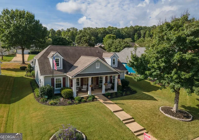 Photo 2 of Single family home for sale at 34 Tapestry Ln, Newnan, GA 30265 | MLS# 10845013 | Listing updated on 2026-10-09